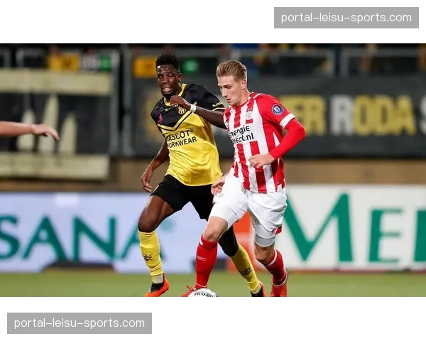 诺丁汉森林主场将测试新型传感器，用于追踪足球传中轨迹与旋转